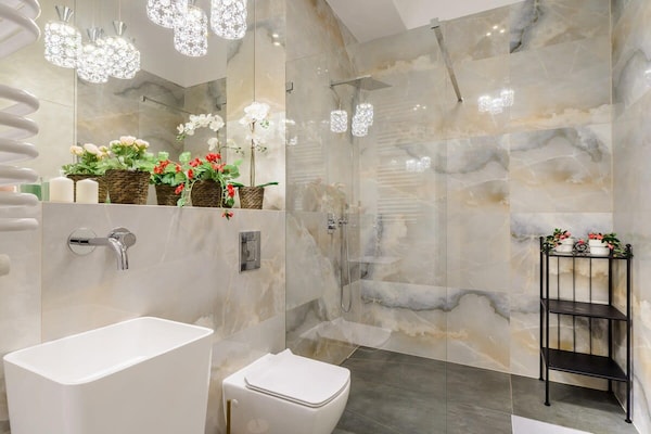 Foto van Loftappartement in een historische wijk - Vakantiehuis in Łódź - BathRoom
