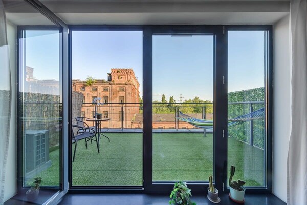 Foto van Loft in het historische Scheibler-gebied - Vakantiehuis in Łódź - TerraceBalcony