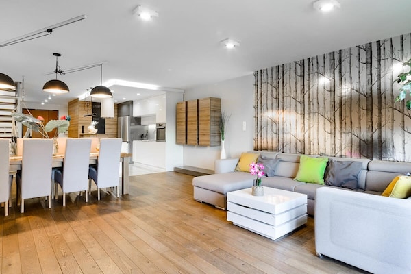 Foto van Loft in het historische Scheibler-gebied - Vakantiehuis in Łódź - LivingRoom