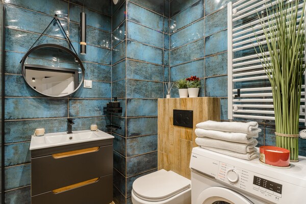 Foto van Mansion Haven in Lannilis voor 8 - Vakantiehuis in Łódź - BathRoom