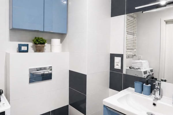 Foto van Moderne romantische burgervakantie - Vakantiehuis in Łódź - BathRoom