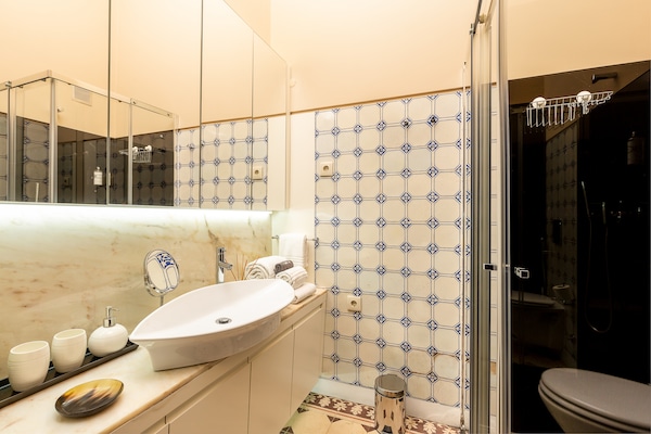 Foto van Prachtig appartement in het hart van Porto - Vakantiehuis in Oporto - BathRoom