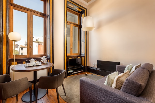Foto van Prachtig appartement in het hart van Porto - Vakantiehuis in Oporto - DiningRoom