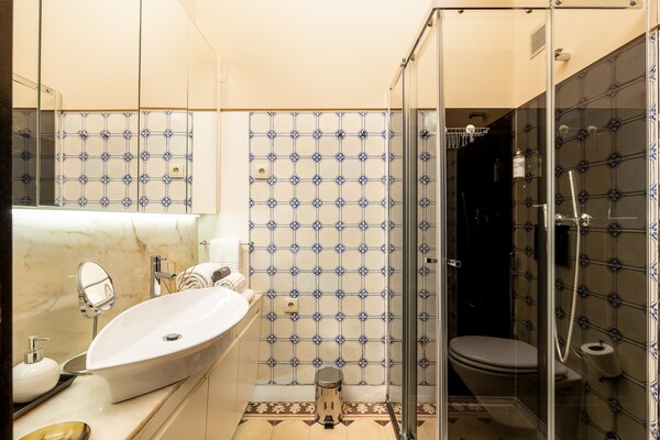 Foto van Prachtig appartement in het hart van Porto - Vakantiehuis in Oporto - BathRoom