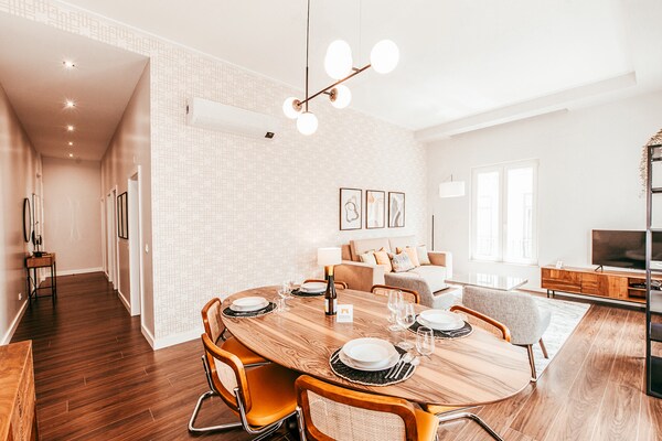 Foto van Elegant appartement in het hart van Lissabon - Vakantiehuis in Lisboa ciudad - DiningRoom