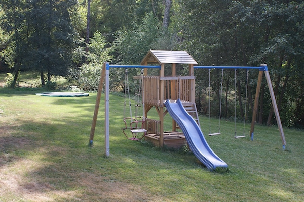 Foto van Vakantiehuis in Covas met Zwembad en Natuur - Vakantiehuis in Covas - GardenSummer