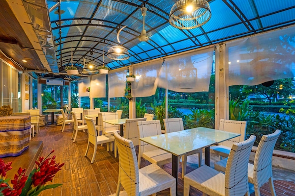 Foto van Ruime Boutique Suite | Comfort bij Howard - Vakantiehuis in Bangkok - DiningRoom