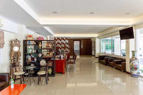 Foto van Stijlvolle Double Haven | Vresotel Deluxe Stay - Vakantiehuis in Nonthaburi - FloorPlan