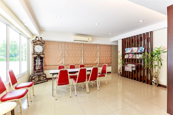 Foto van Stijlvolle Double Haven | Vresotel Deluxe Stay - Vakantiehuis in Nonthaburi - HallReception